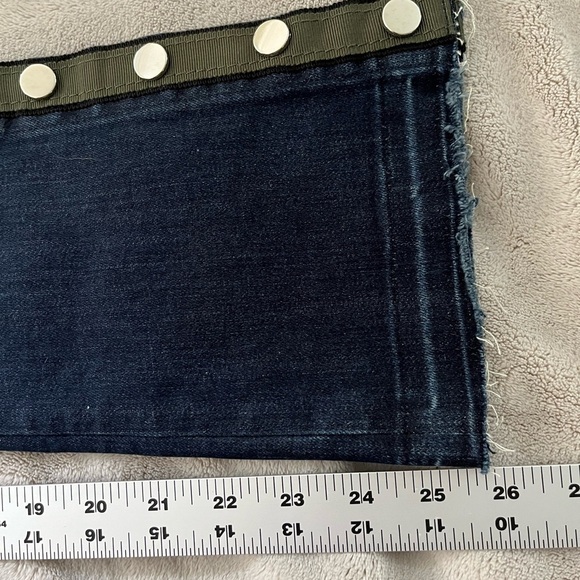 Veronica Beard Carolyn 10” Baby Boot Jeans Snap Hem in Dark Vintage Size 24 - Picture 14 of 16